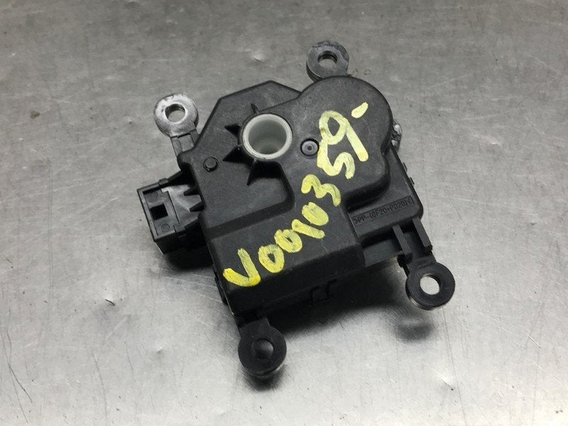ACTIONNEUR MOTEUR VOLET CHAUFFAGE Mazda CX-5 (KF), Utilisé, Mazda
