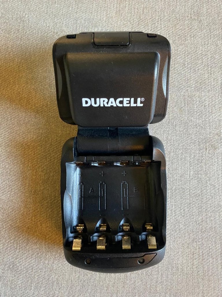 Battery Charger (220V).  - Duracell (for AA batteries), Ophalen of Verzenden, Zo goed als nieuw