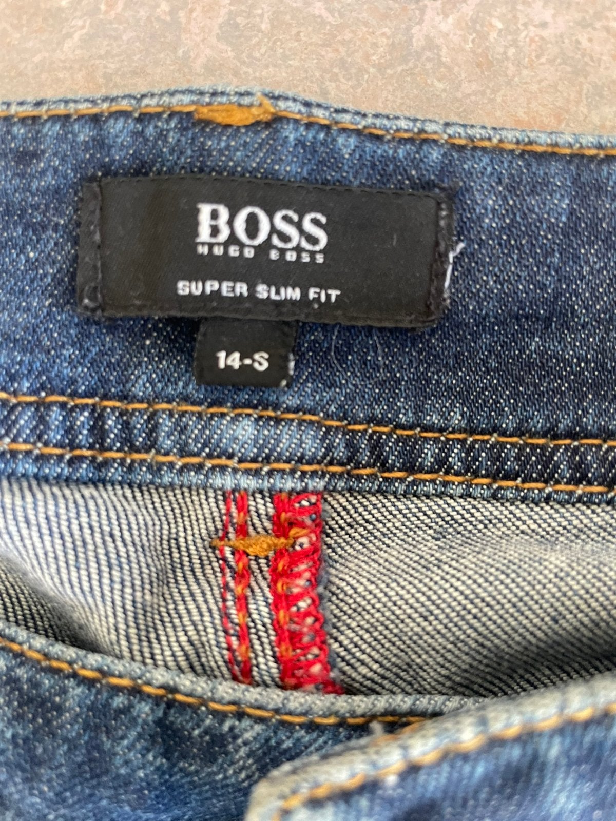 Boss jean’s s  ´neuf, Enlèvement, Comme neuf