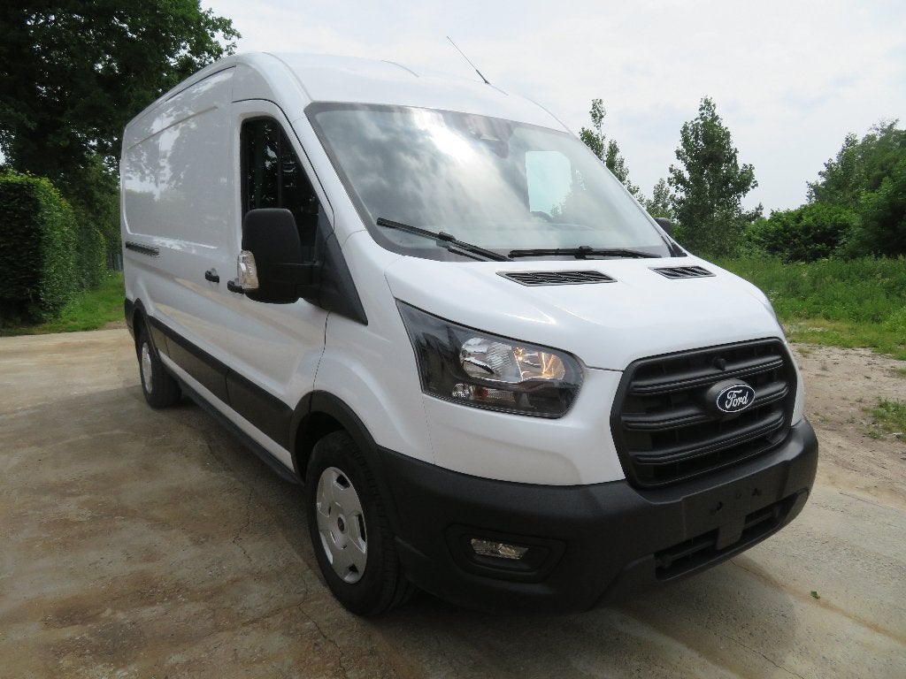 Ford Transit 2.0tdci - L2H2 ingericht - 9.272km - 2024 - €6d, Auto's, Bestelwagens en Lichte vracht, Voorwielaandrijving, Stof