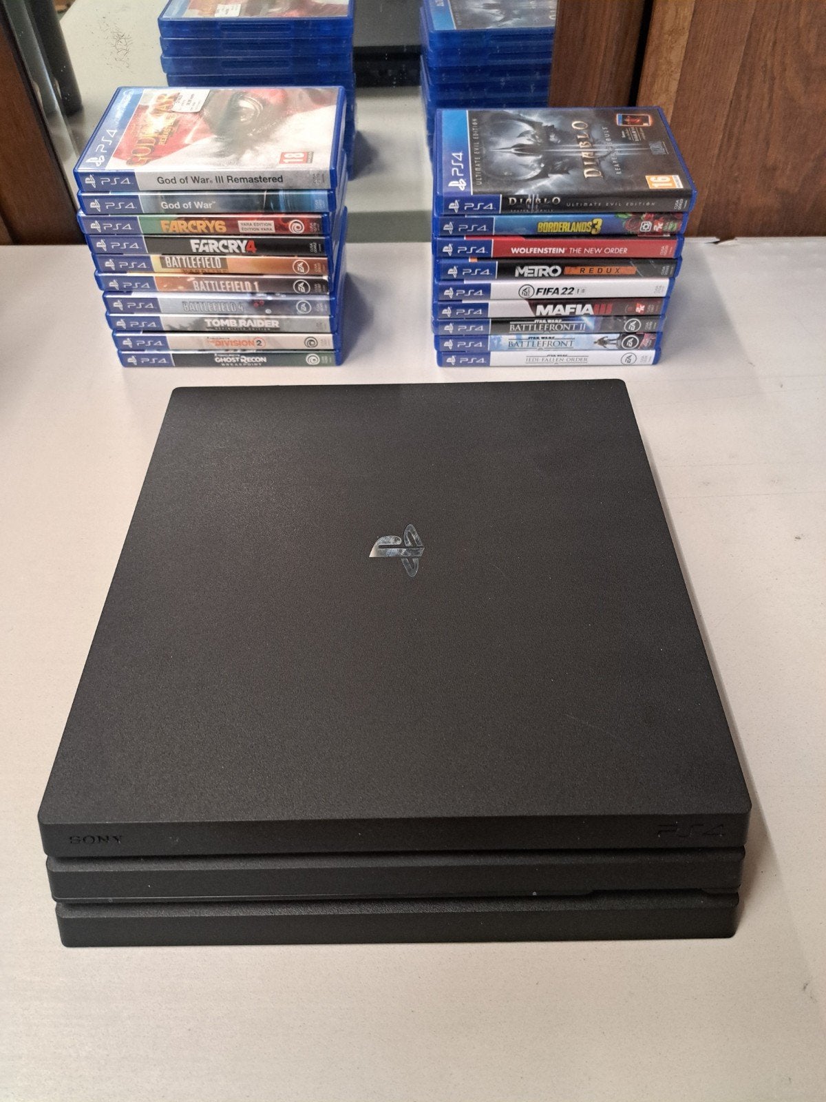 PlayStation 4 Pro 1 To + 19 jeux — Joli pack de jeux complet, Enlèvement ou Envoi, Comme neuf, 1 TB, Pro