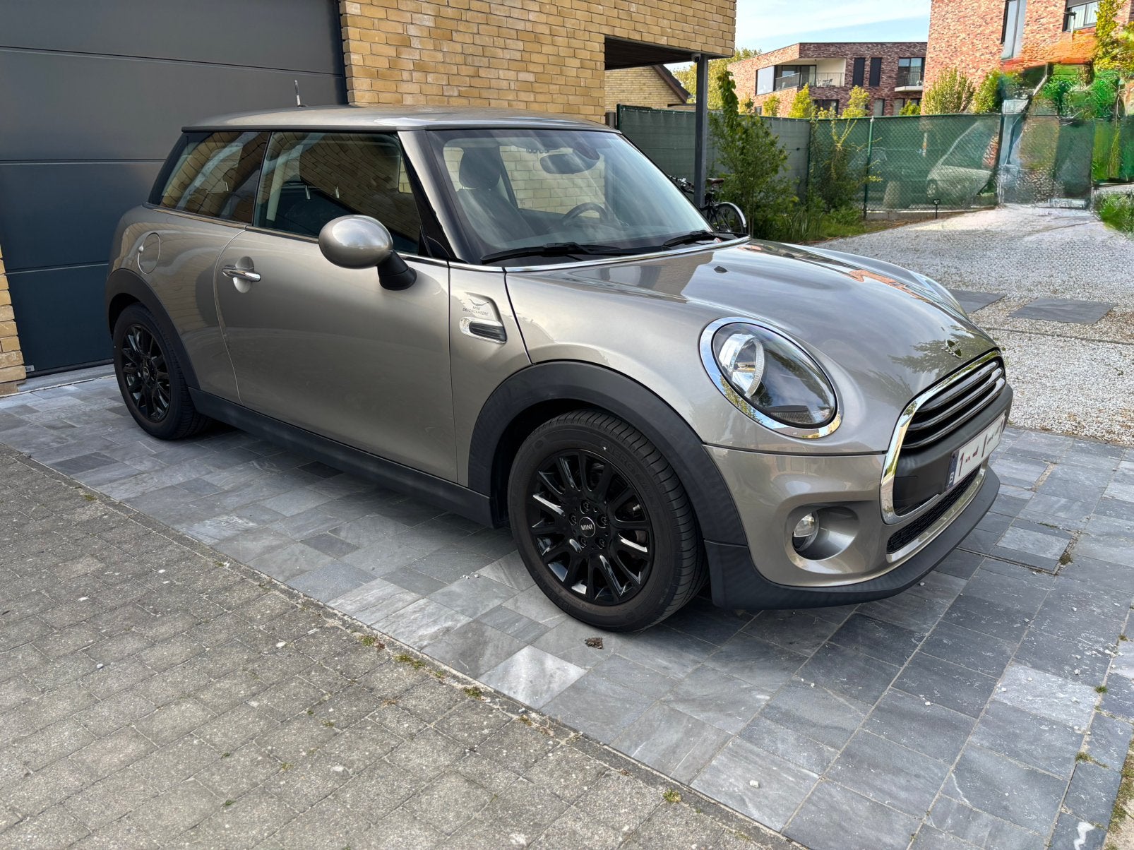 MINI One 1.5 Benzine – 2018 – Slechts 16.800 km – 3‑deurs, Auto's, Voorwielaandrijving, 75 kW, 140 g/km, Overige kleuren
