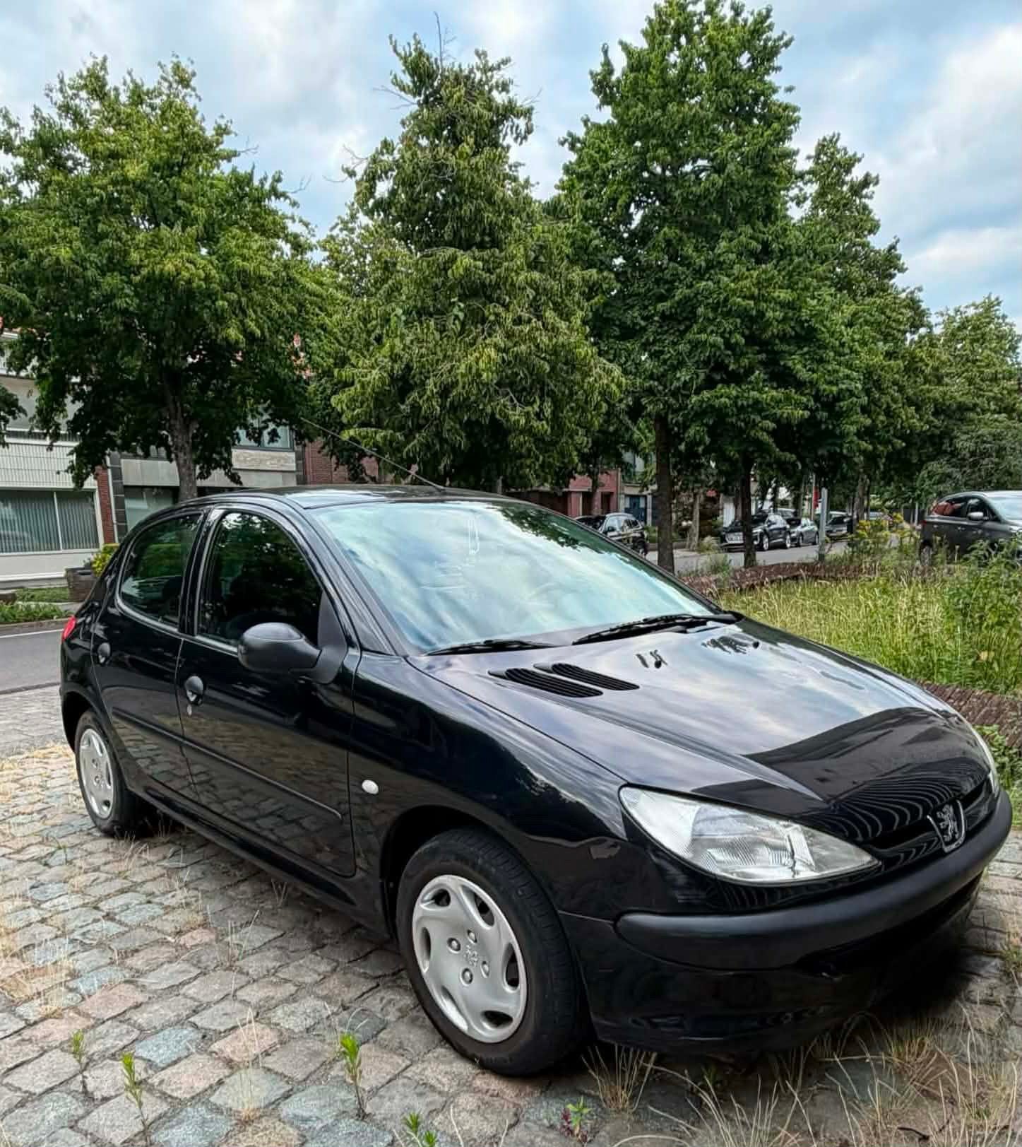 Peugeot 206 1.4i Automatic gekeurd voor verkoop!!, Auto's, Peugeot, Particulier, Benzine, Automaat, Ophalen