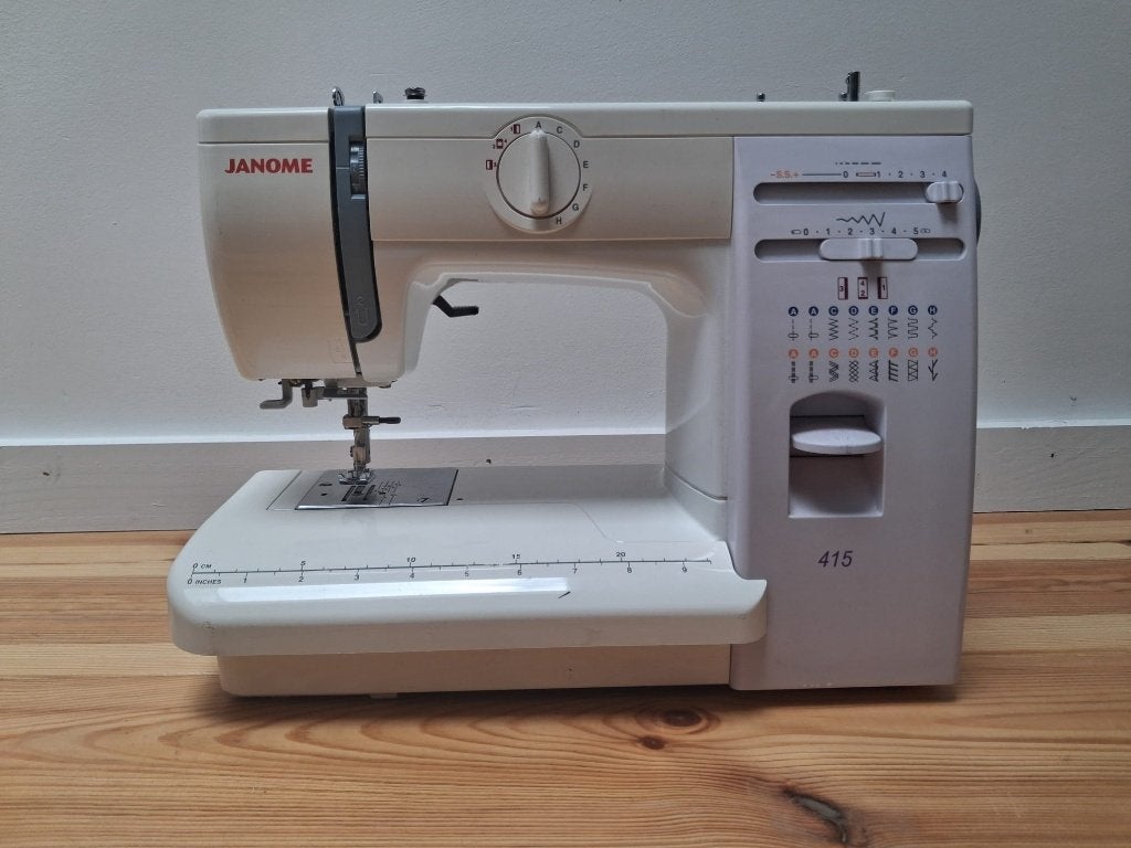 Janome 415 , zonder netsnoer of pedaal, Hobby en Vrije tijd, Ophalen, Gebruikt
