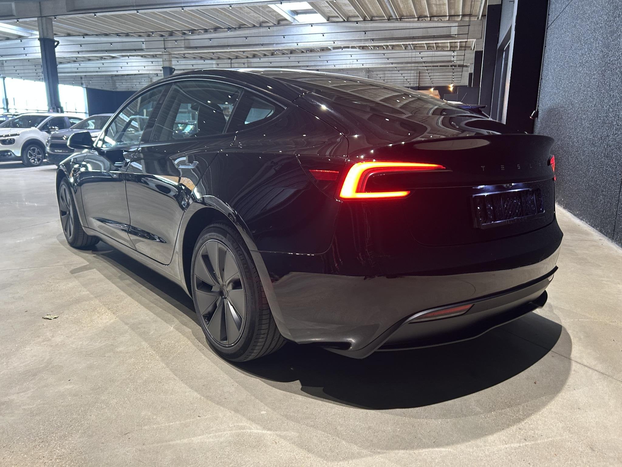 Tesla Model 3 RWD 60 kWh (automatique), Autos, Achat, 375 min, 283 ch, 5 places