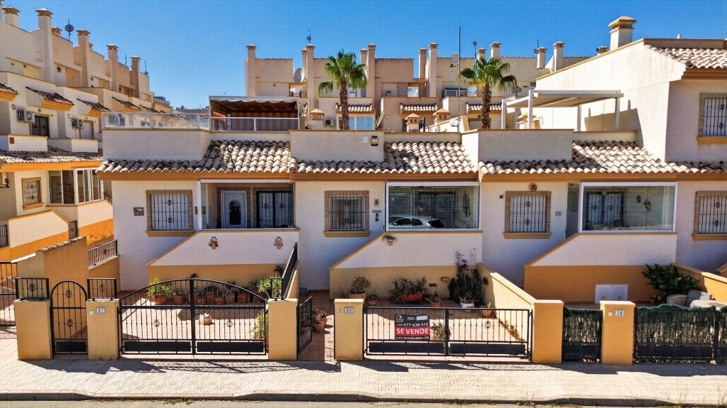 Maison mitoyenne à vendre à Los Dolses, Villamartín, Village, Maison d'habitation, Villamartin, 2 pièces