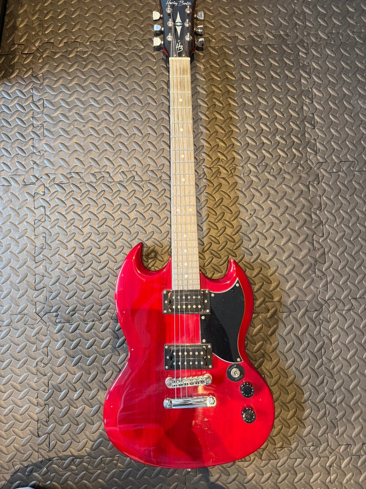 Harley Benton SG Elektrische Gitaar – in goede staad, Muziek en Instrumenten, Snaarinstrumenten | Gitaren | Elektrisch, Gebruikt