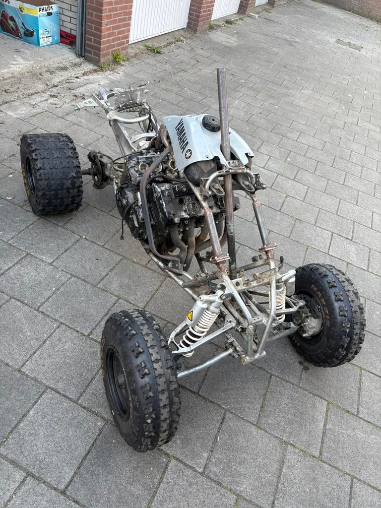 Yamaha YFZ450 + Honda Blackbird 1137 échangée— Projet unique, Motos, Enlèvement, Utilisé