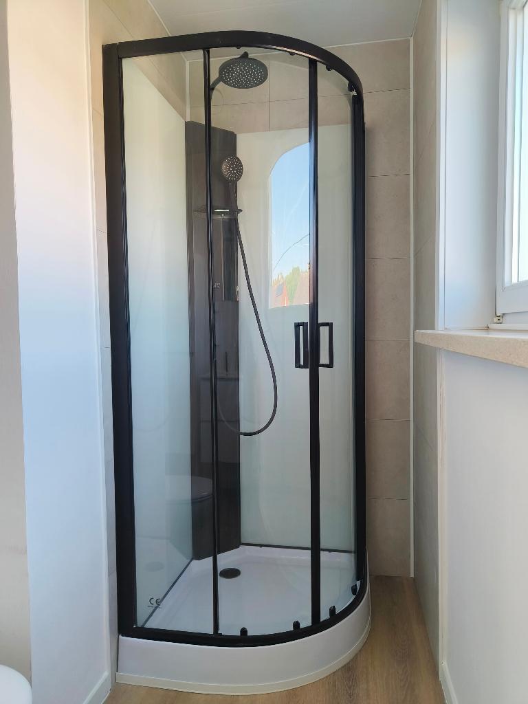 Splinternieuwe douchecabine 85x85x210-235cm, Huis en Inrichting, Badkamer | Complete badkamers, Ophalen, Nieuw