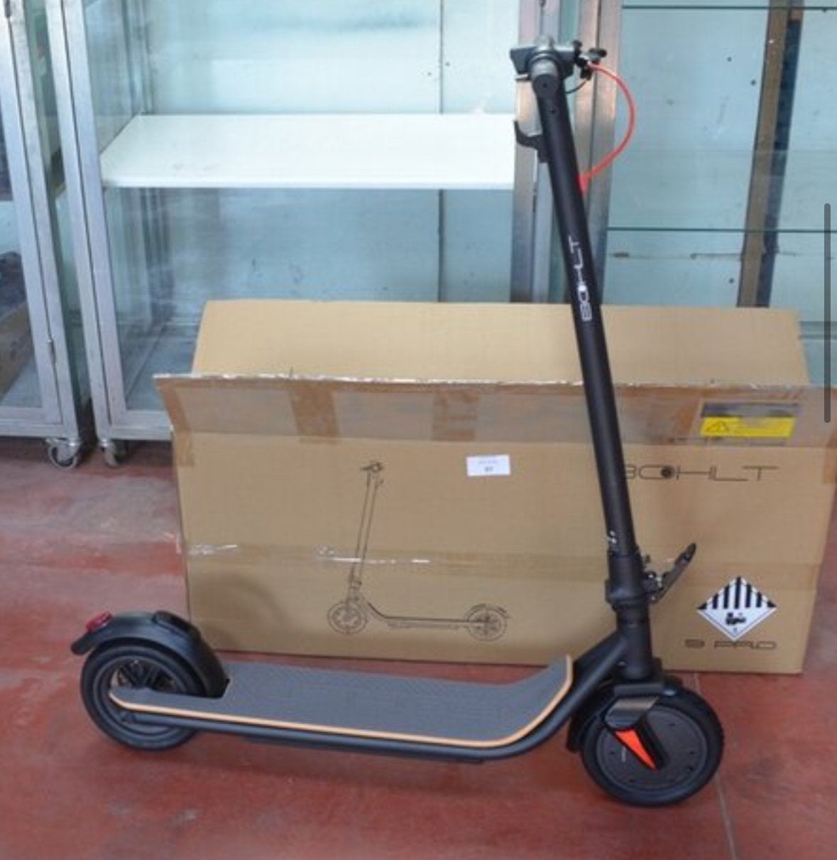 Elektrische Step BOHLT E-Kick 9 Pro 10Ah, Fietsen en Brommers, Ophalen, Zo goed als nieuw