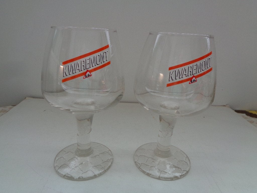 2 bierglazen Kwaremont, Collections, Enlèvement ou Envoi, Comme neuf, Verre ou Verres, Autres marques