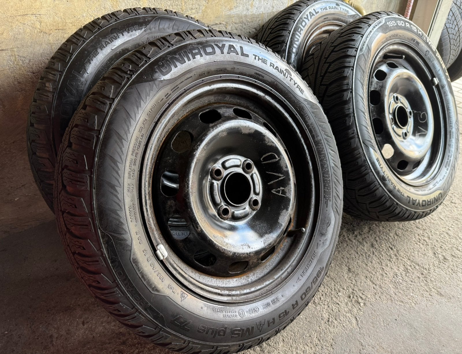 Ford winterset, 4x108, UNIROYAL 195 60 15 sneeuwbanden, Auto-onderdelen, Banden en Velgen, Ophalen, Gebruikt, 15 inch, Banden en Velgen
