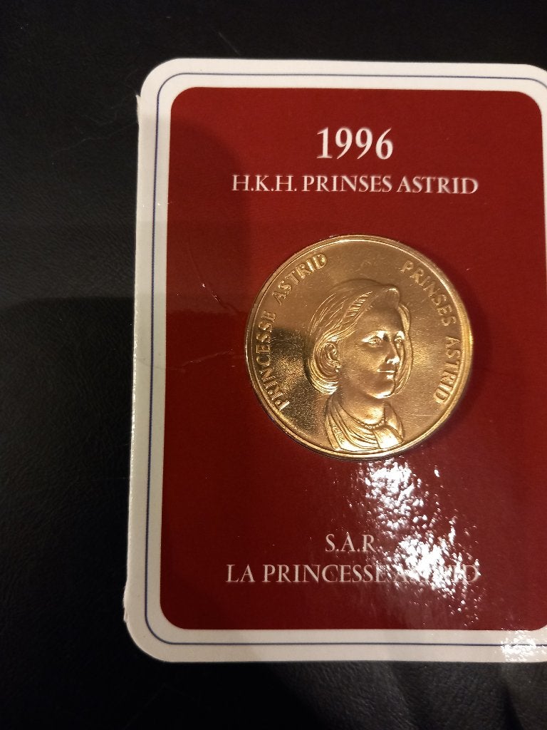 Prinses Astrid Herdenkingspenning, Verzamelen, Ophalen