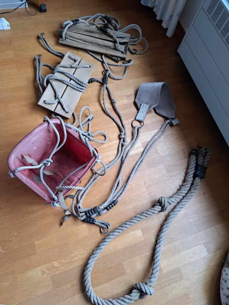 Schommeltoestellen voor handige papa, Ophalen, Gebruikt, Schommel