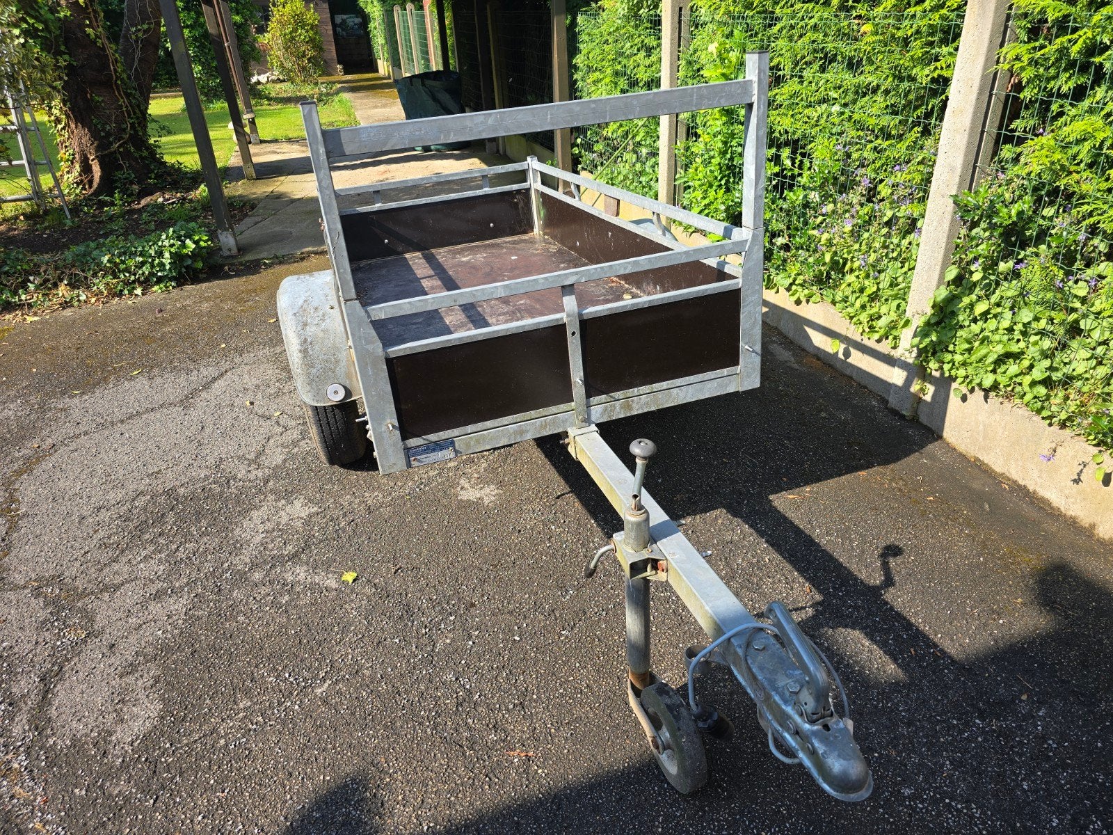 Vend remorque très bon etat 2m sur 1m  750 kg
