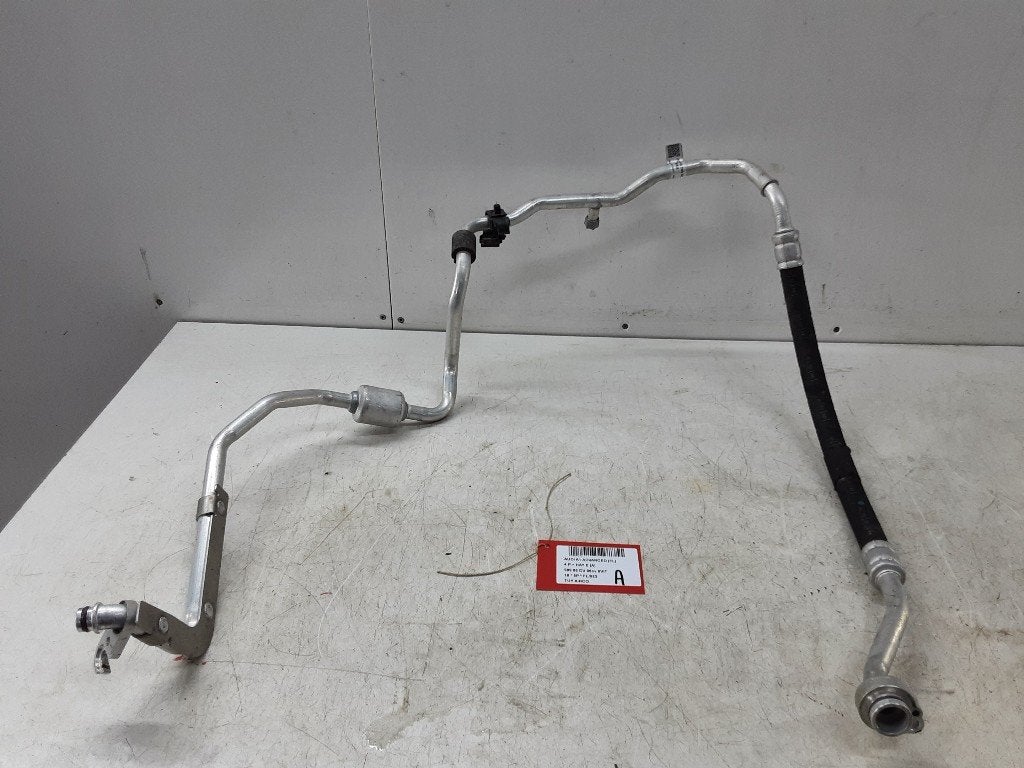 AIRCO LEIDING Audi A1 Sportback (GBA) (2Q0816743AG), Gebruikt, Mevr. I. Hauben, Audi, Rue de l'Espoir 34 34
4030  GRIVEGNÉE, BE