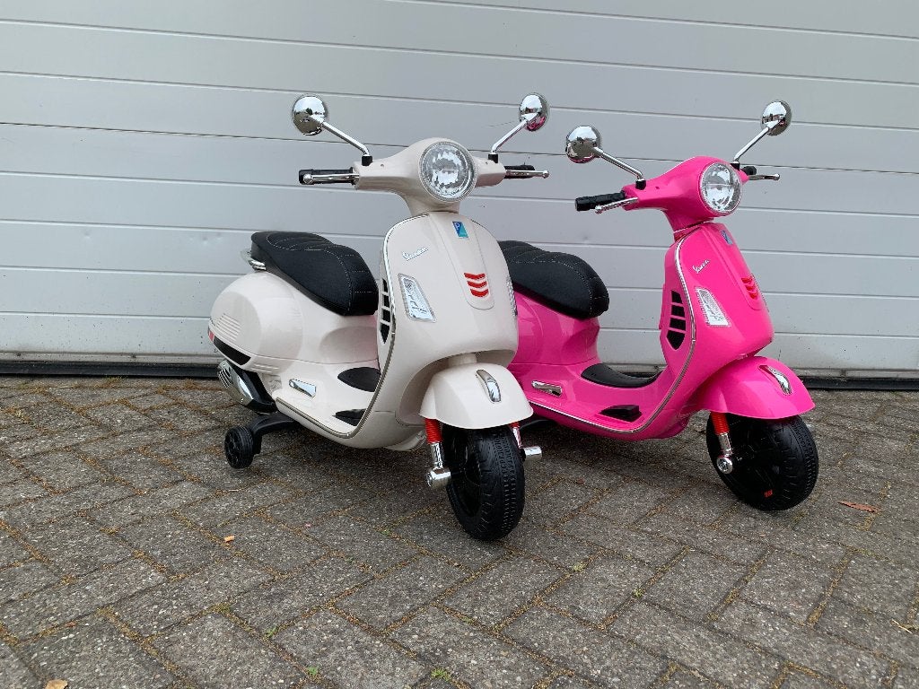 Kinder Scooter Vespa + windscherm en beautycase, 12V!, Ophalen of Verzenden, Nieuw