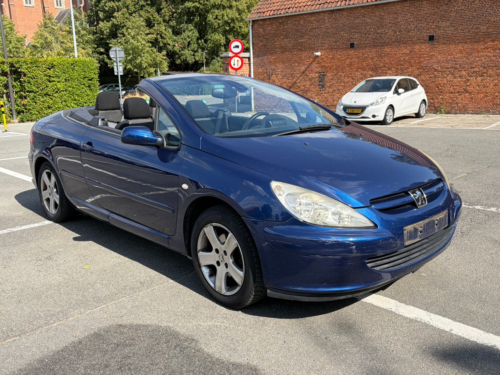 Peugeot 307cc 1.6 Benzine 151000km Gekeurd Voor Verkoop, Auto's, Peugeot, Cabriolet, Handgeschakeld, Particulier, Parkeersensor