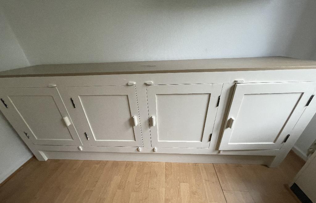 eetplaats vol hout, Ophalen, Gebruikt