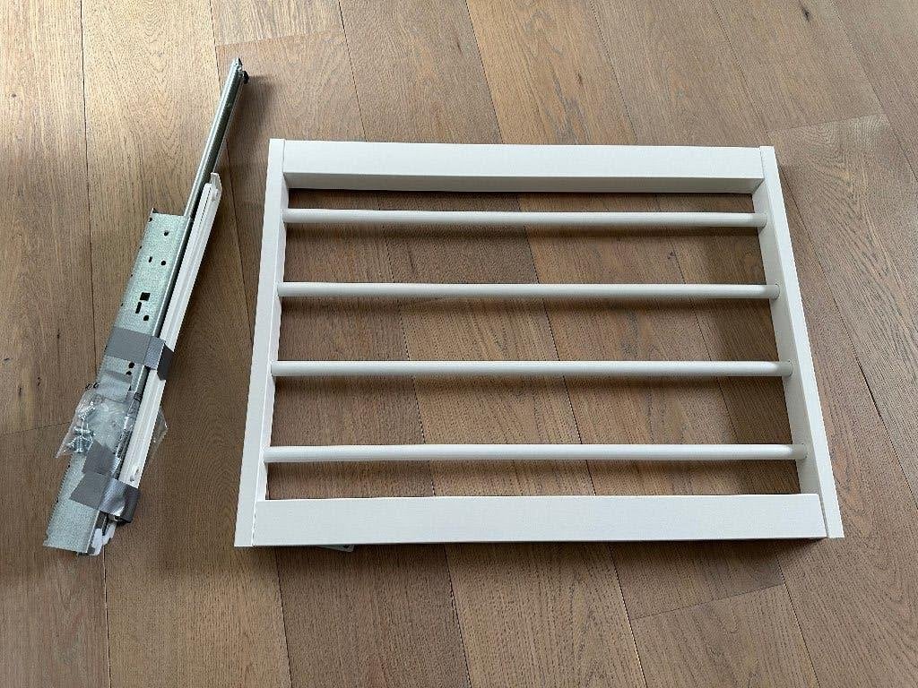 Ikea PAX komplement uittrekbare broekhanger, Overige materialen, Zo goed als nieuw, Met lade(s), 50 tot 75 cm