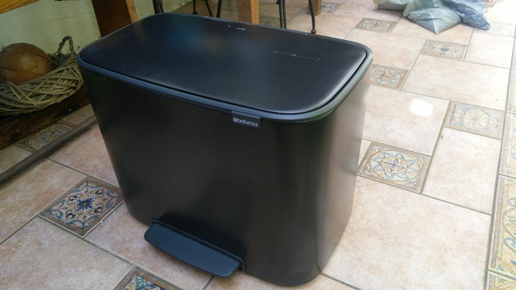 pedaalemmer Brabantia, Huis en Inrichting, Ophalen, Overige typen, Kunststof, Zo goed als nieuw