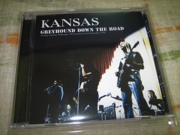 CD - KANSAS - Live Pittsburg 1975, CD & DVD, CD | Rock, Neuf, dans son emballage, Pop rock, Envoi