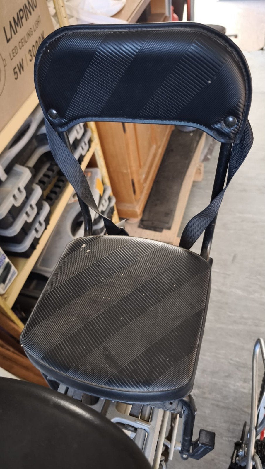 Très bon siège de vélo Yepp Thule avec ceinture de sécurité, Vélos & Vélomoteurs, Enlèvement