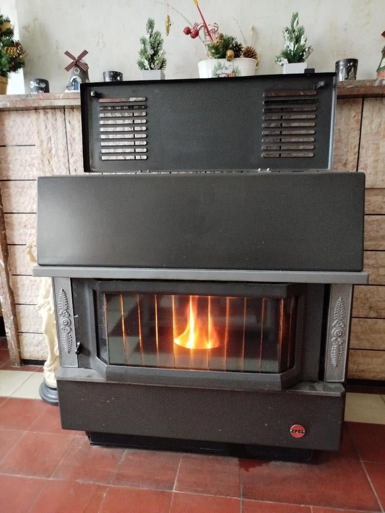 Poêle à mazout EFEL 9,5kw, Bricolage & Construction, Chauffage & Radiateurs, Enlèvement, Poêle
