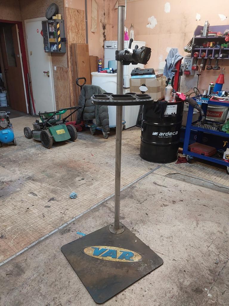 Pied d'atelier pour vélo, Enlèvement