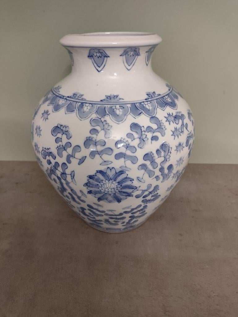 Grote Chinese porseleinen vaas met Qianlong-markering, Huis en Inrichting, Wit, Aardewerk of Porselein, Ophalen of Verzenden, Zo goed als nieuw