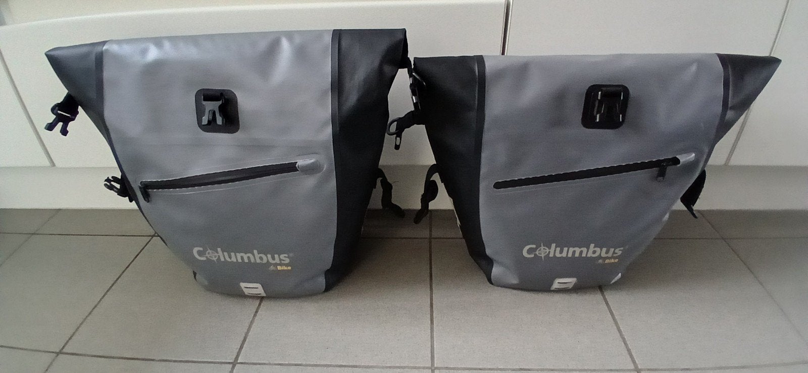 2 waterdichte fietstassen columbus, Vélos & Vélomoteurs, Enlèvement, Comme neuf, Columbus