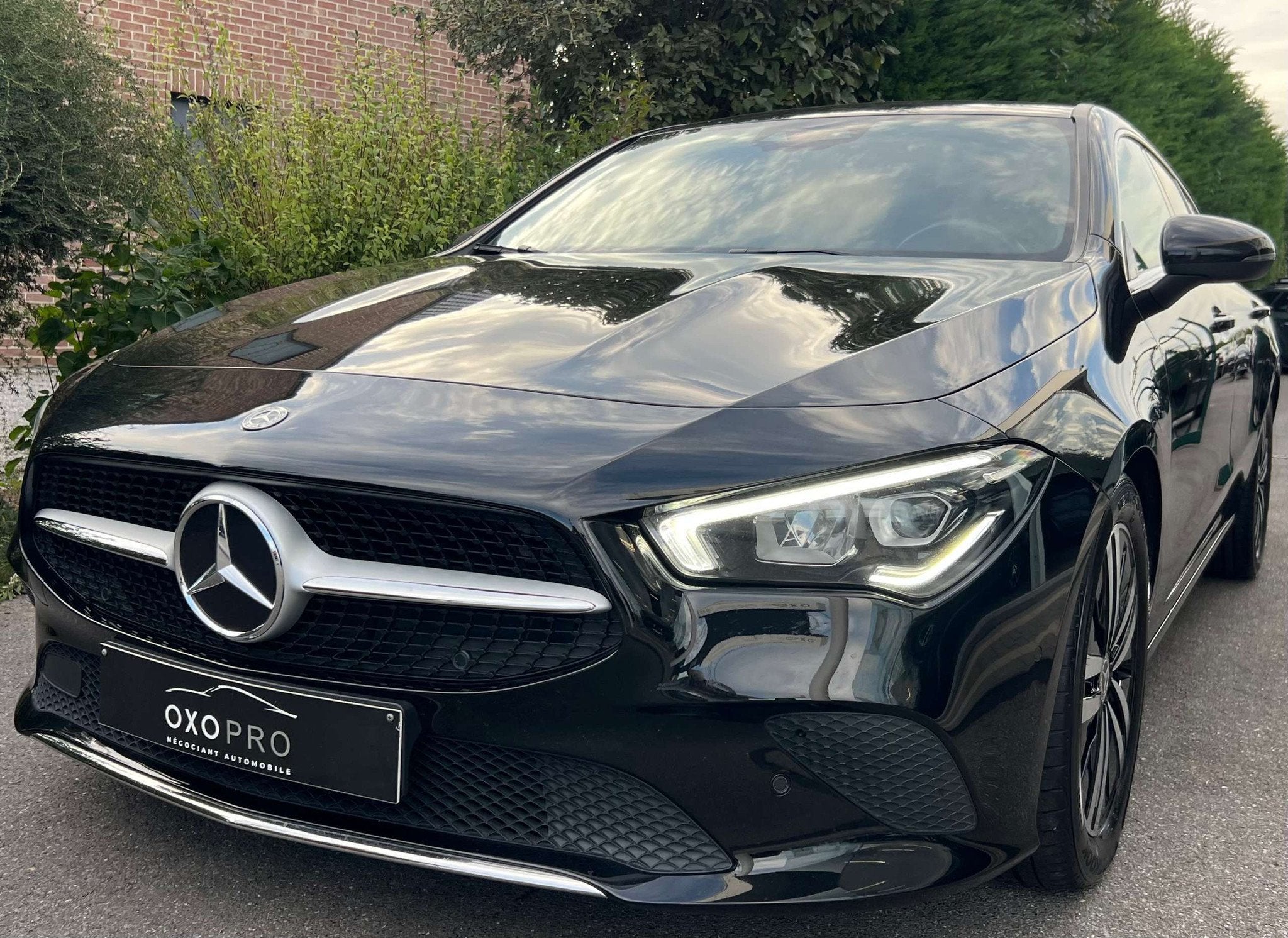 Mercedes-Benz CLA-Klasse 180 D 1950Cm3 Mercedes / Phares LED, Cuir, Achat, Euro 6, Entreprise