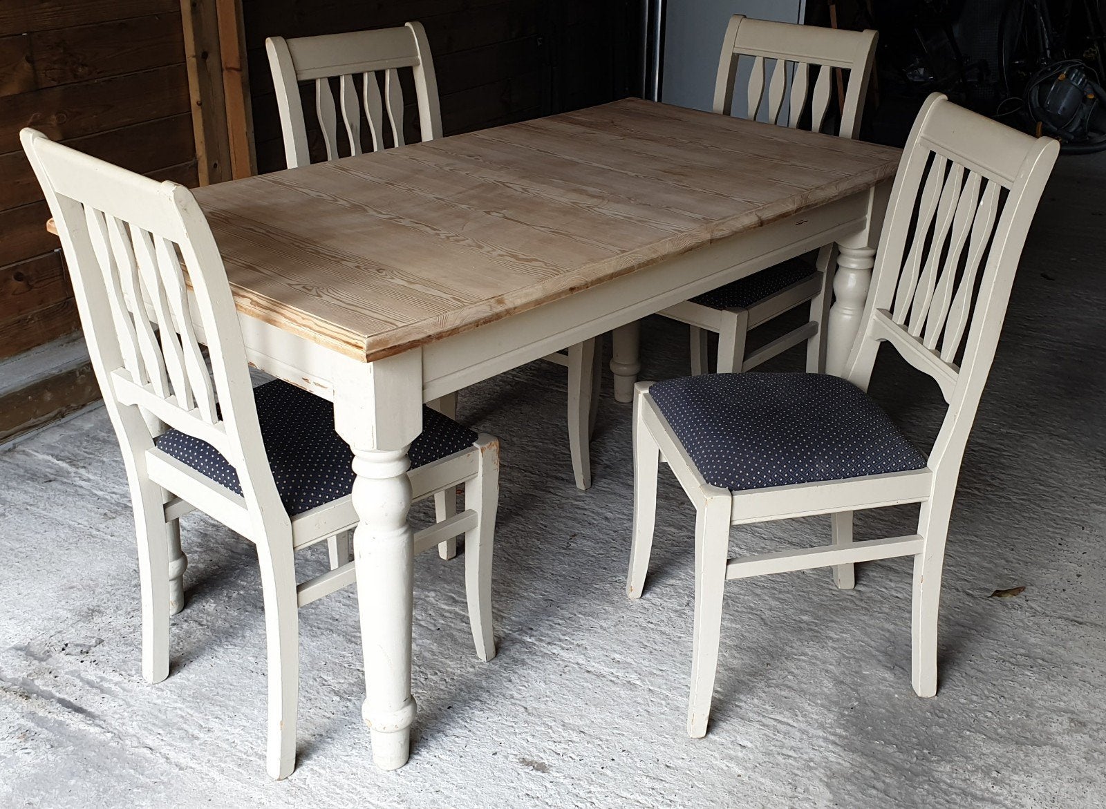 tafel en 4 stoelen, Ophalen, 50 tot 100 cm, Zo goed als nieuw, 150 tot 200 cm