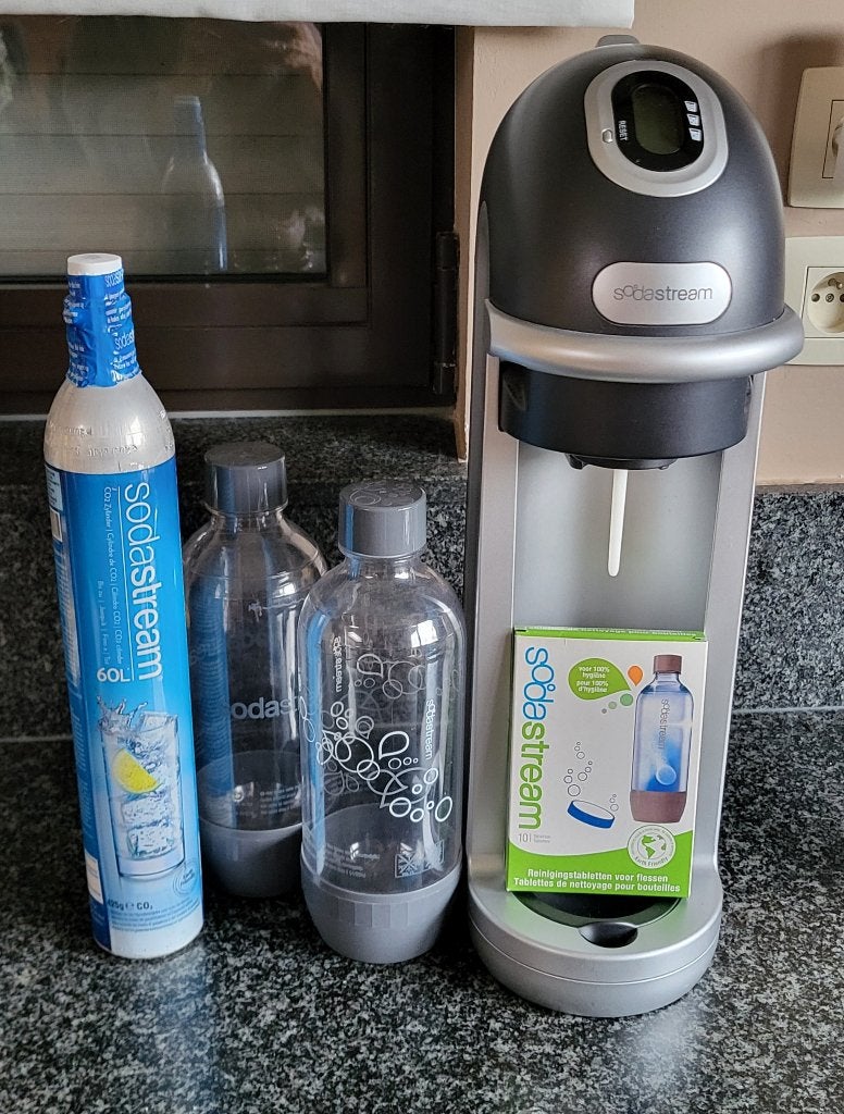 Sodastream met accessoires, Enlèvement, Utilisé