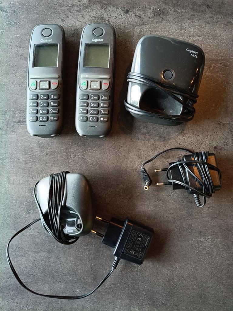 Set van twee draadloze telefoons, Ophalen
