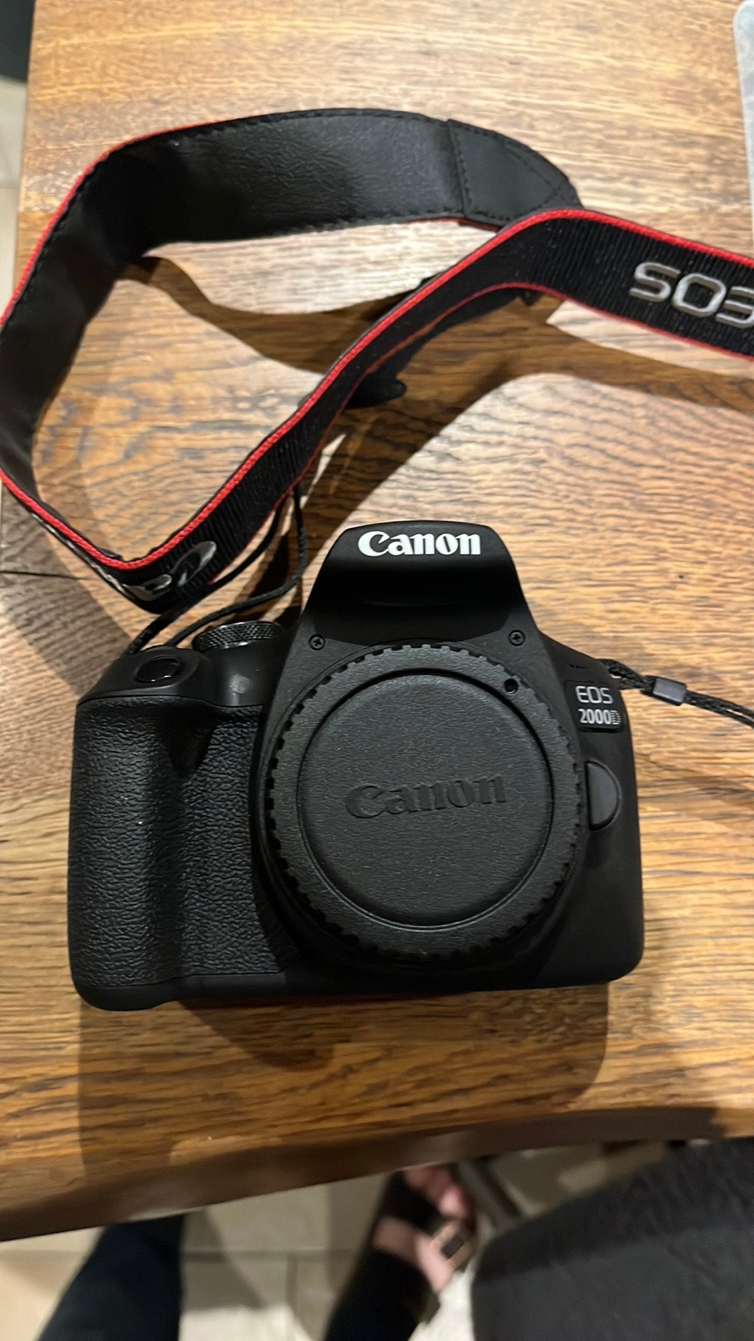 Canon EOS2000D body zwart met extra lens oplader en tas, Ophalen of Verzenden, Zo goed als nieuw, Canon