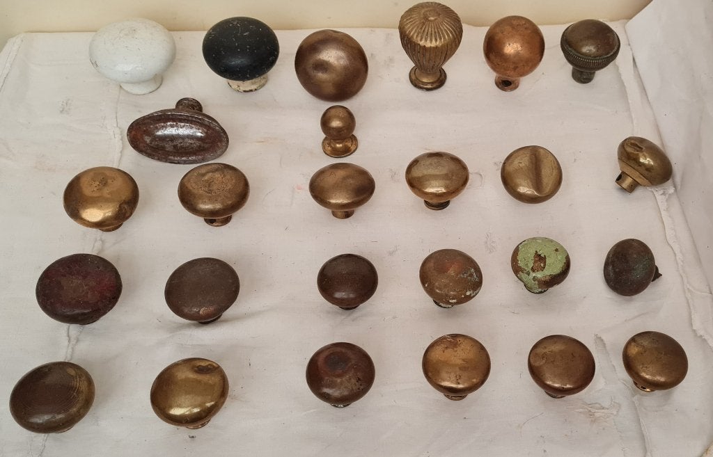 26 armoires anciennes - poignées de porte, Enlèvement ou Envoi, Utilisé, Cuivre ou Laiton, Loquet ou Poignée
