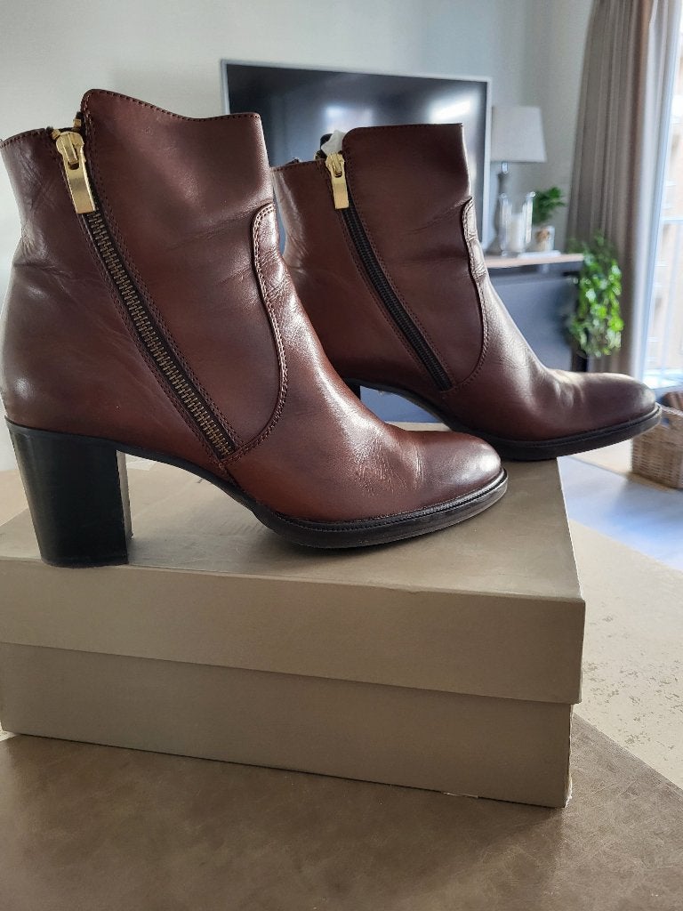 Bruine lederen laarsjes., Vêtements | Femmes, Marco Bruni, Comme neuf, Brun, Enlèvement