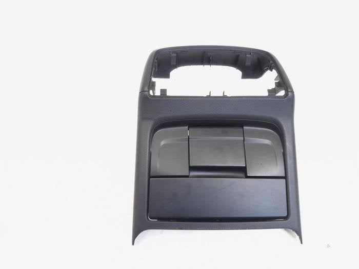 Couverture de l’accoudoir milieu d'un Audi A4, -, 3 mois de garantie, Audi, Utilisé