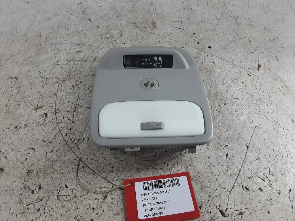 BINNENVERLICHTING Renault Twingo III (AH) (739489321R), Gebruikt, Renault, Mevr. I. Hauben, Rue de l'Espoir 34 34
4030  GRIVEGNÉE, BE