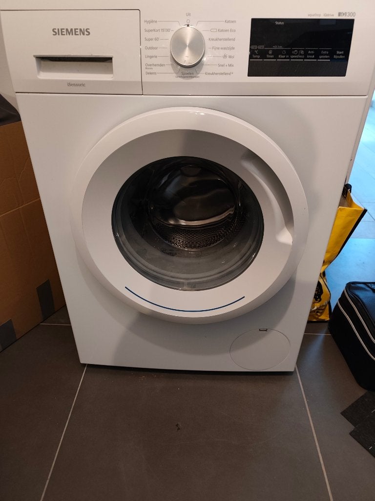 Wasmachine Siemens iq300, Elektronische apparatuur, Ophalen, Gebruikt, 85 tot 90 cm, 1200 tot 1600 toeren