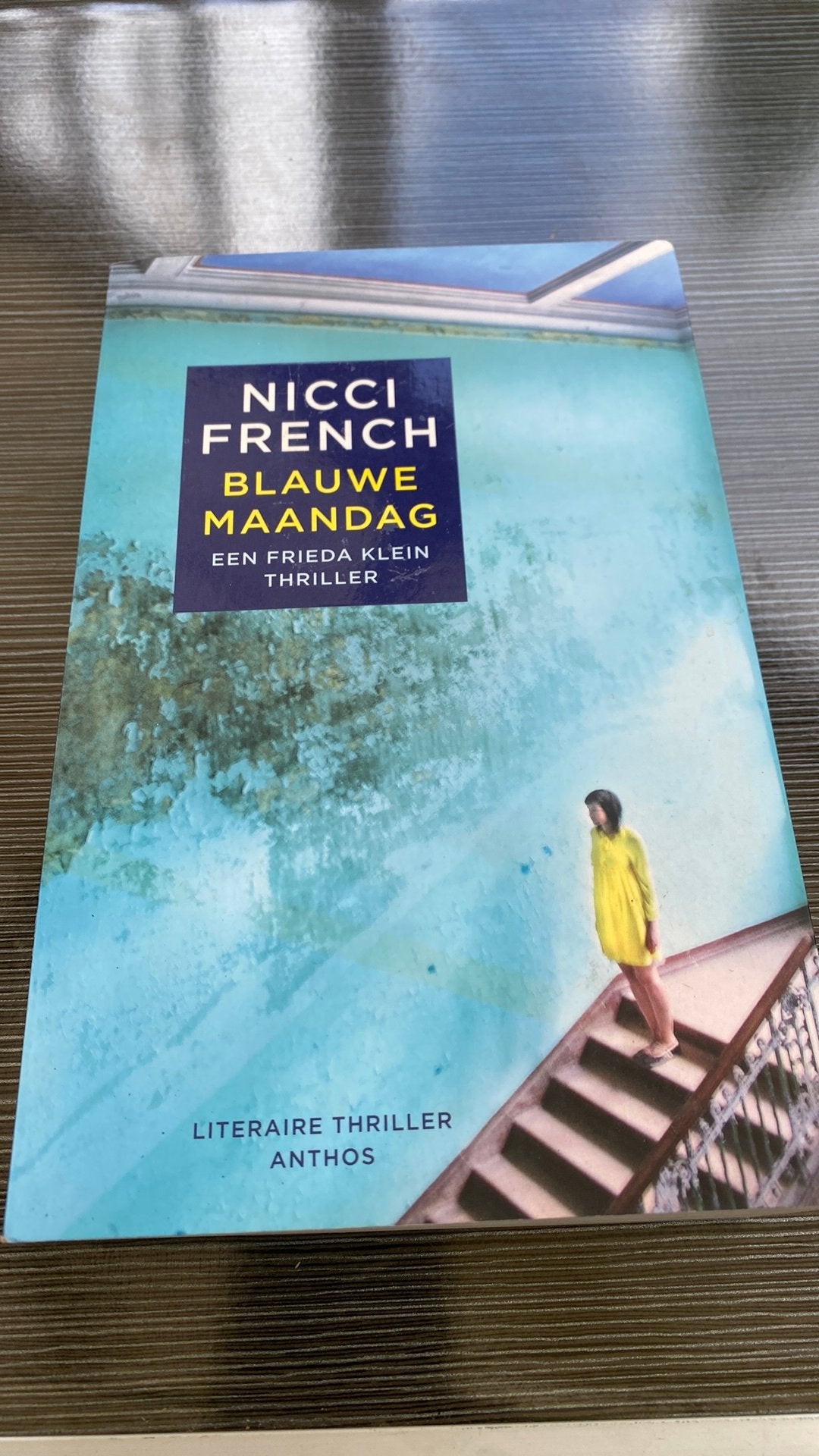 Nicci French - Blauwe maandag, Boeken, Ophalen of Verzenden, Zo goed als nieuw