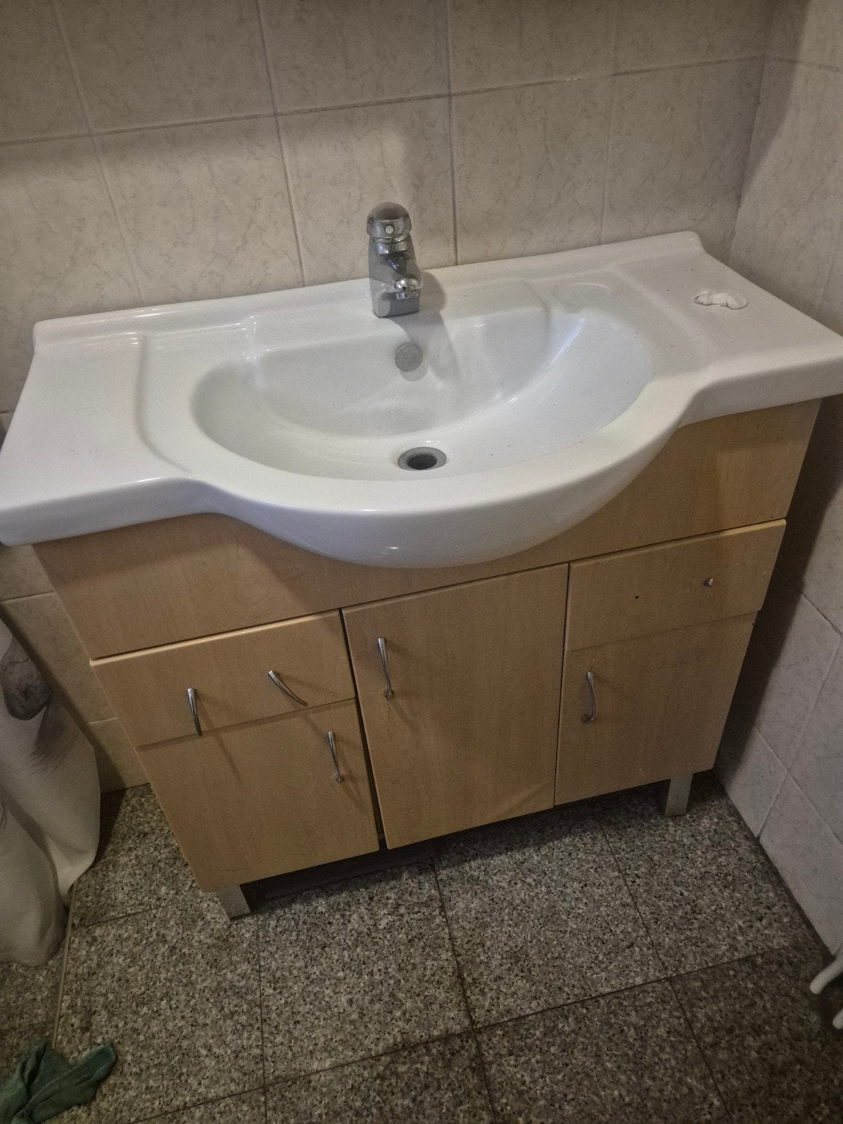 gratis badkamermeubel met lavabo, Enlèvement