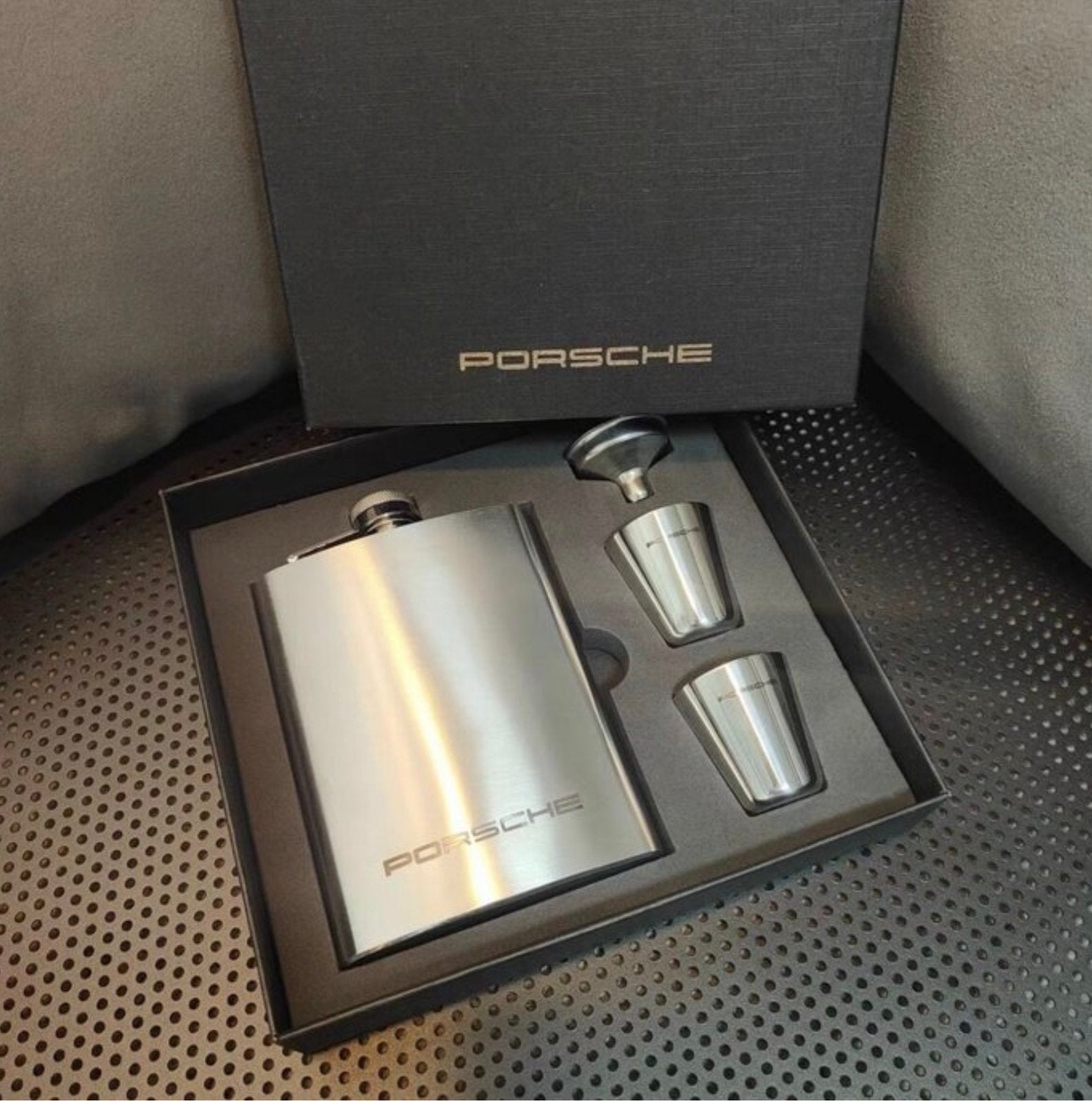 Porsche whiskyset, Verzamelen, Ophalen of Verzenden, Zo goed als nieuw