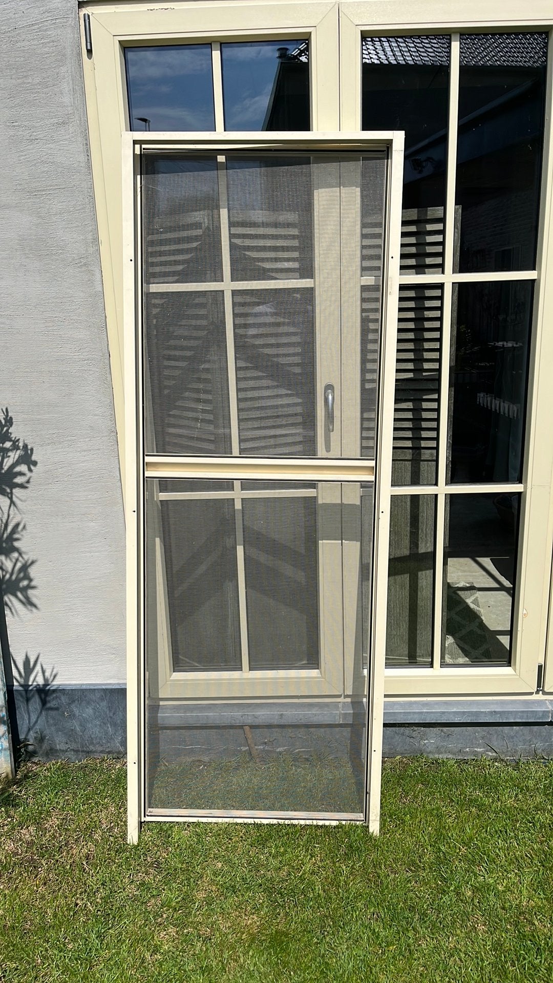 Porte moustiquaire, Enlèvement, Porte moustiquaire