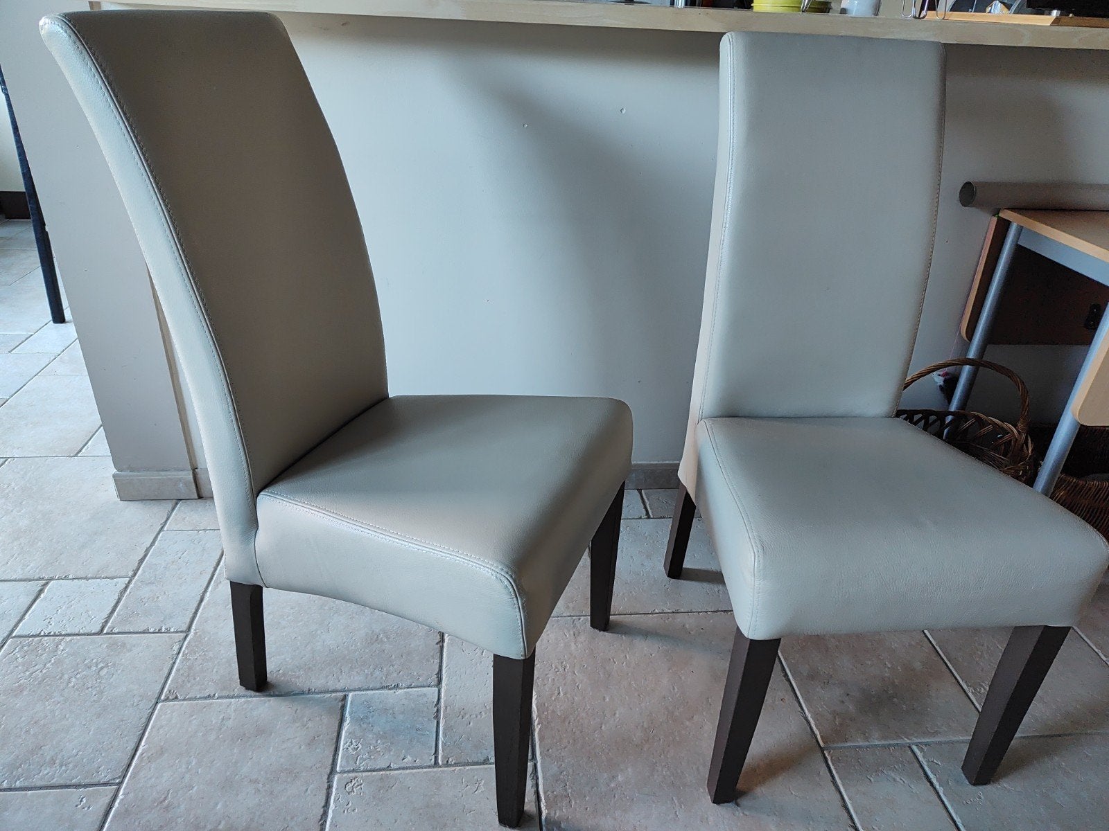4 leder beklede sjieke stoelen, Huis en Inrichting, Ophalen, Leer, Vier, Grijs