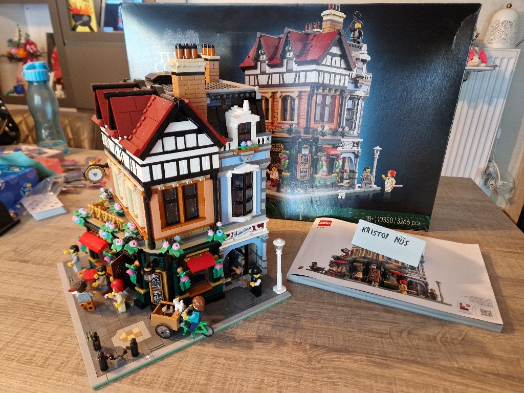 Lego Tudor Corner (10350), Lego, Ensemble complet, Comme neuf, Enlèvement