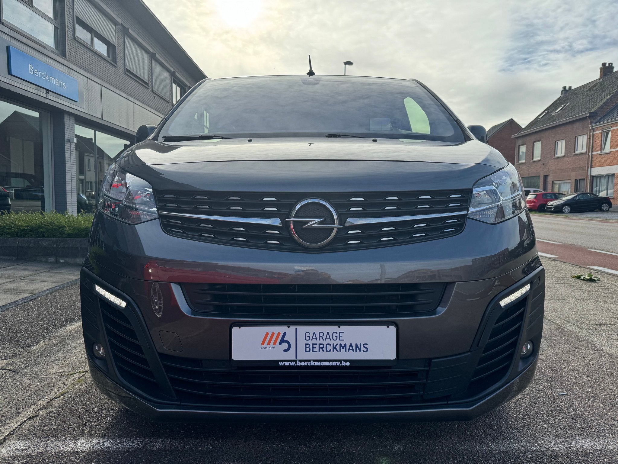 Opel Vivaro C Dubbele cabine 2.0D 2 schuifdeuren, Voorwielaandrijving, Stof, Euro 6, 4 cilinders