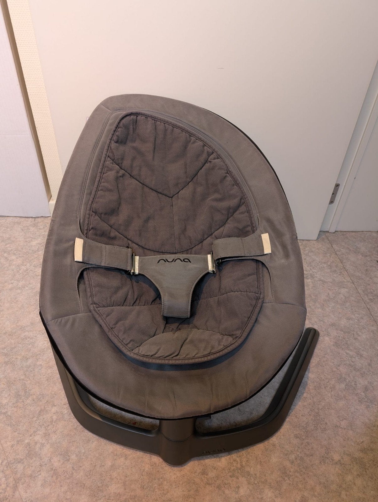 Babysitter Nuna, Ophalen, Schommelstoel
