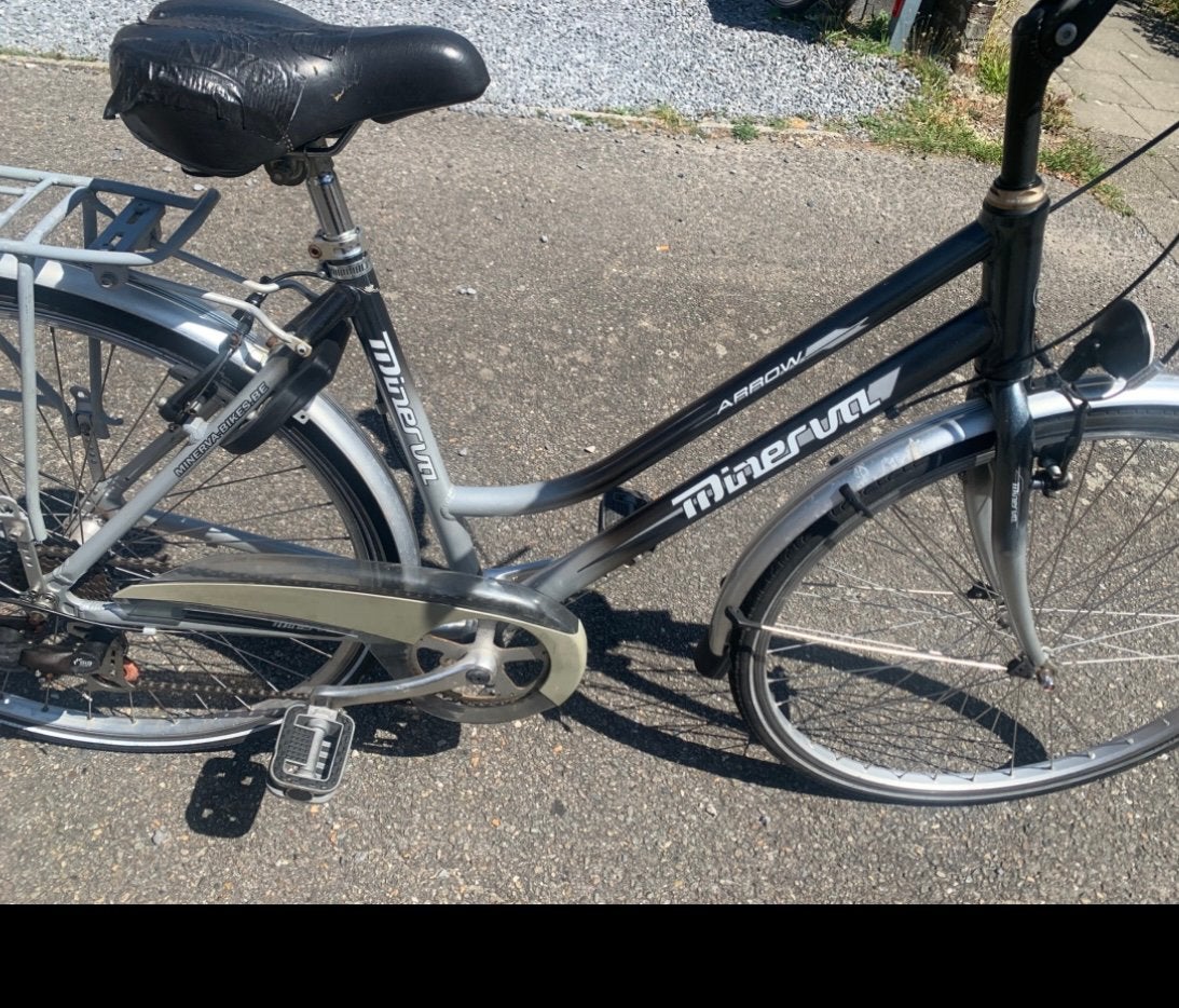 Fiets van dames of meisjesfietsen Minerva, Fietsen en Brommers, Ophalen, Zo goed als nieuw